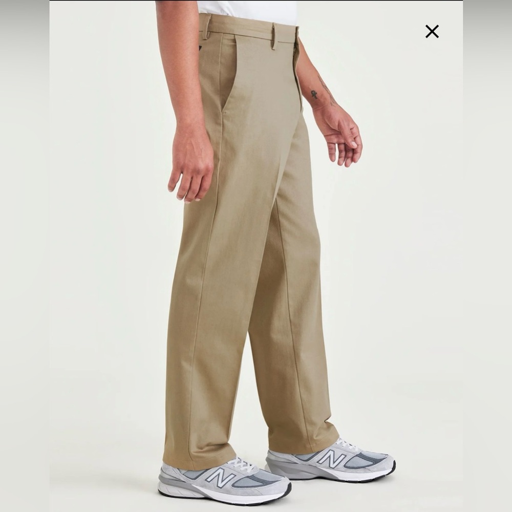 Dockers Khaki Classic Fit Dress Pants EUC